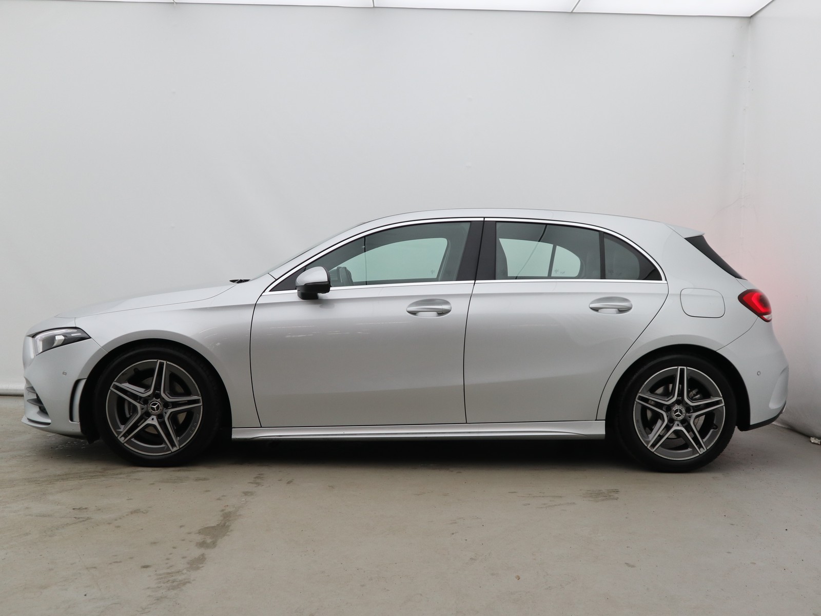 3 - Mercedes Classe A 200 premium 7g-dct