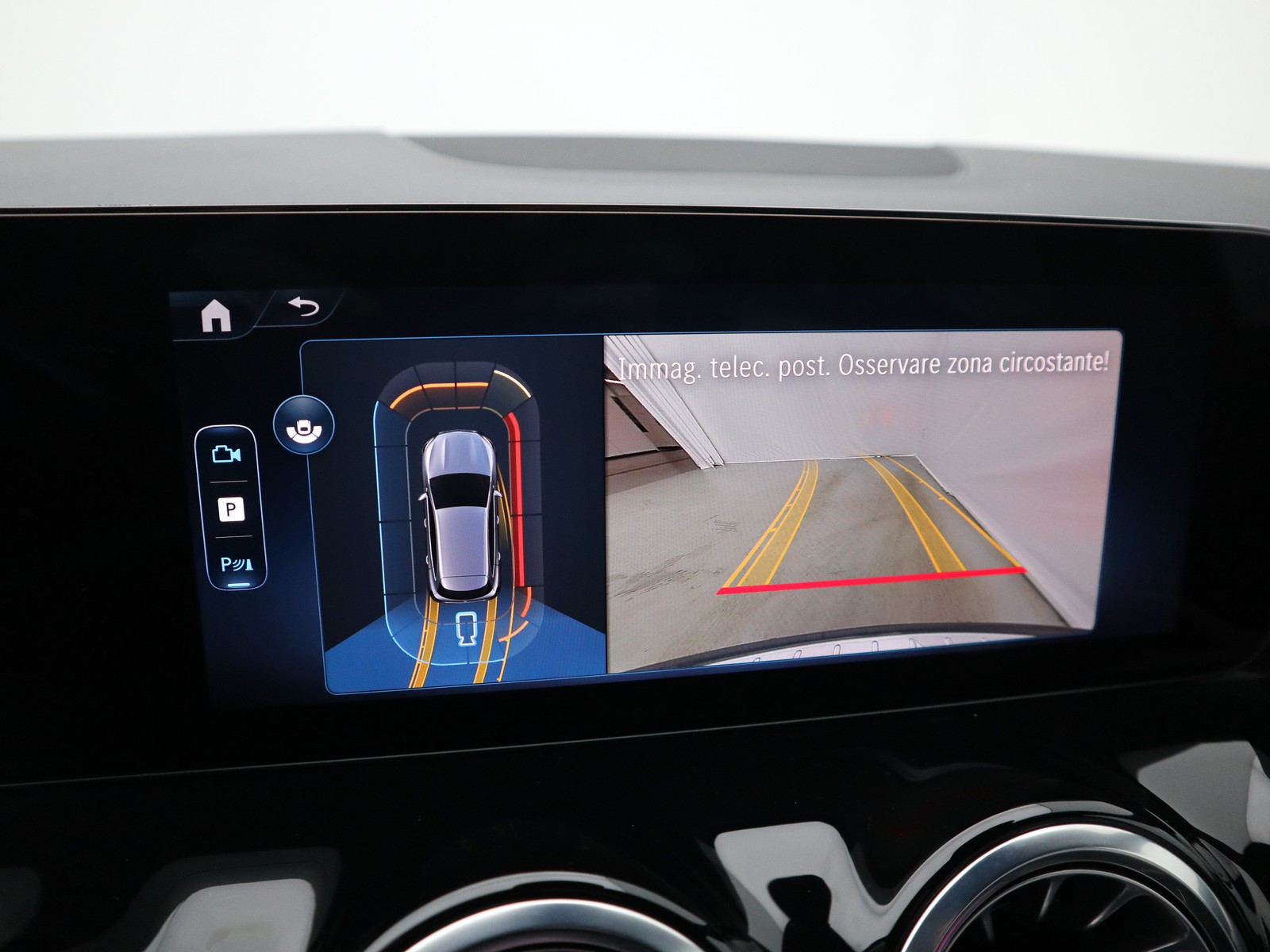 11 - Mercedes GLA 180 d amg line advanced plus 8g-dct