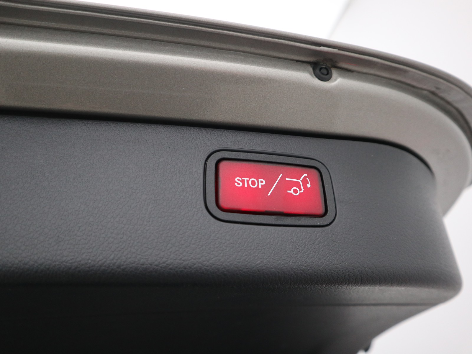 17 - Mercedes Classe C station wagon all-terrain 220 d mild hybrid premium 4matic 9g-tronic