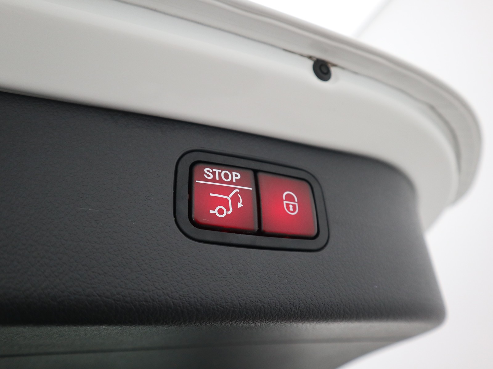 18 - Mercedes Classe C station wagon 200 d mild hybrid sport plus 9g-tronic