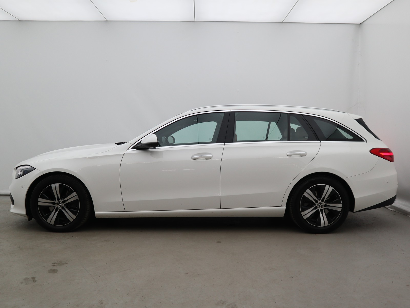 3 - Mercedes Classe C station wagon 200 d mild hybrid sport plus 9g-tronic