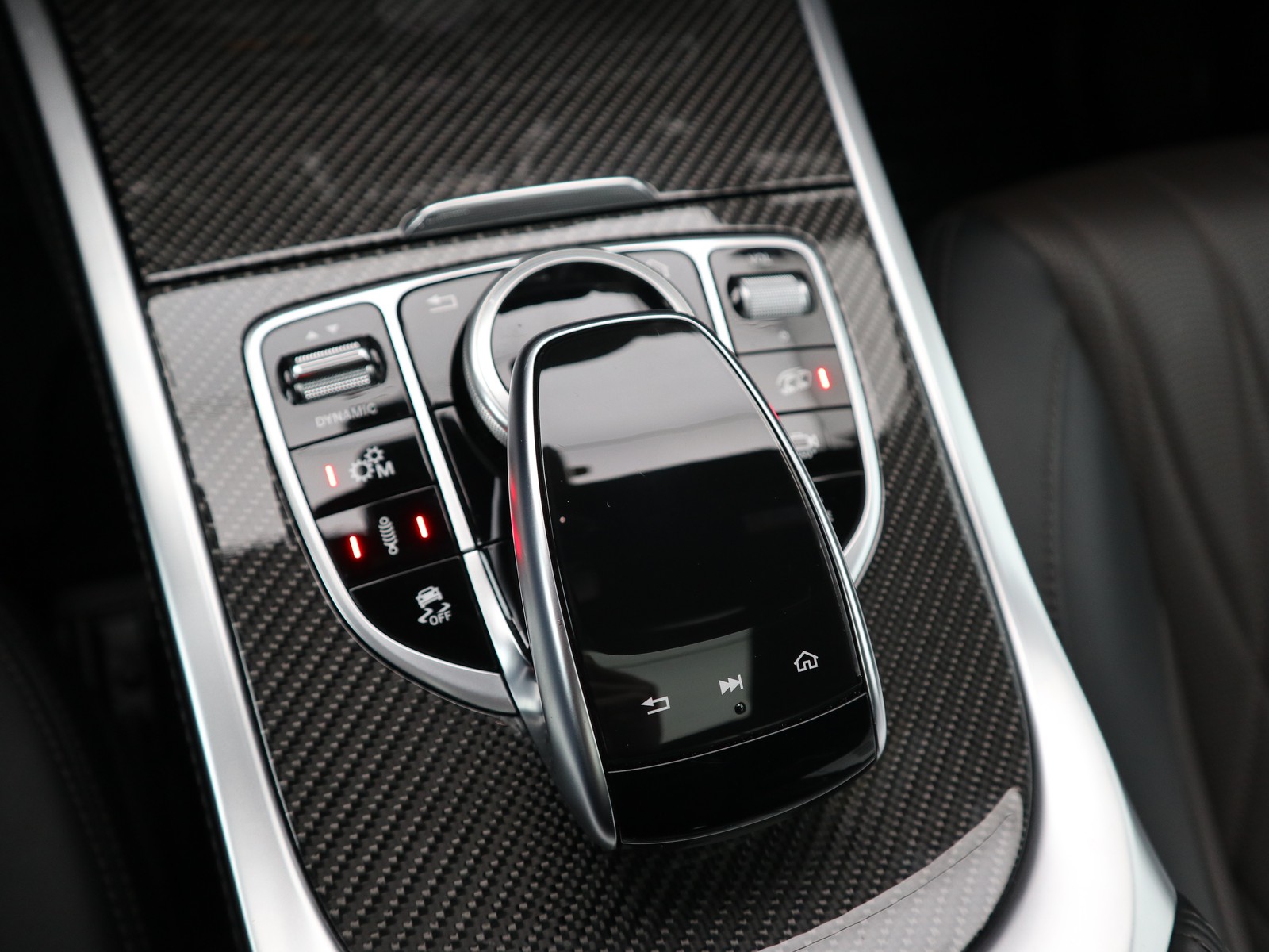 16 - AMG Classe G amg 63 v8 585cv 4x4 2 speedshift tct 9g