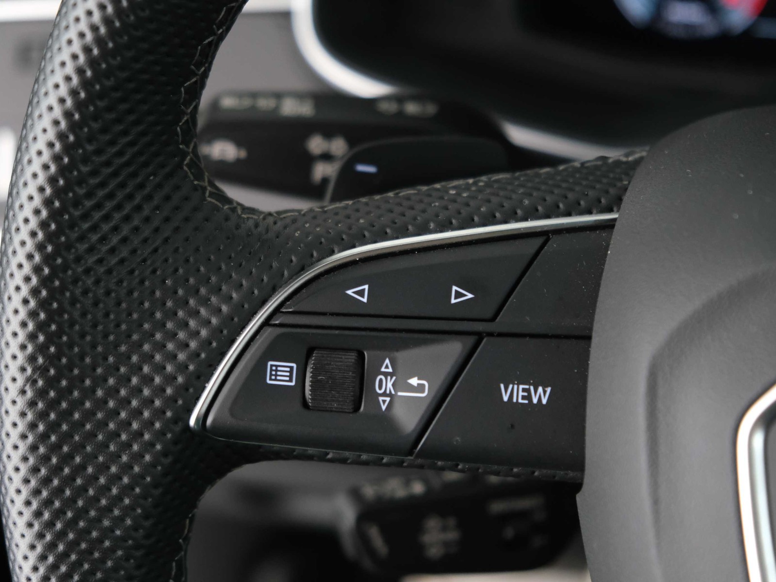 24 - Audi Q8 3.0 v6 tdi mhev 286cv s line edition quattro