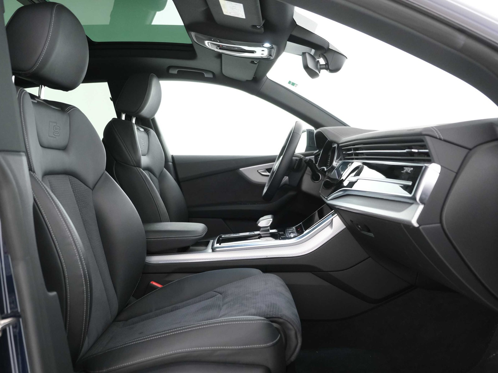 32 - Audi Q8 3.0 v6 tdi mhev 286cv s line edition quattro