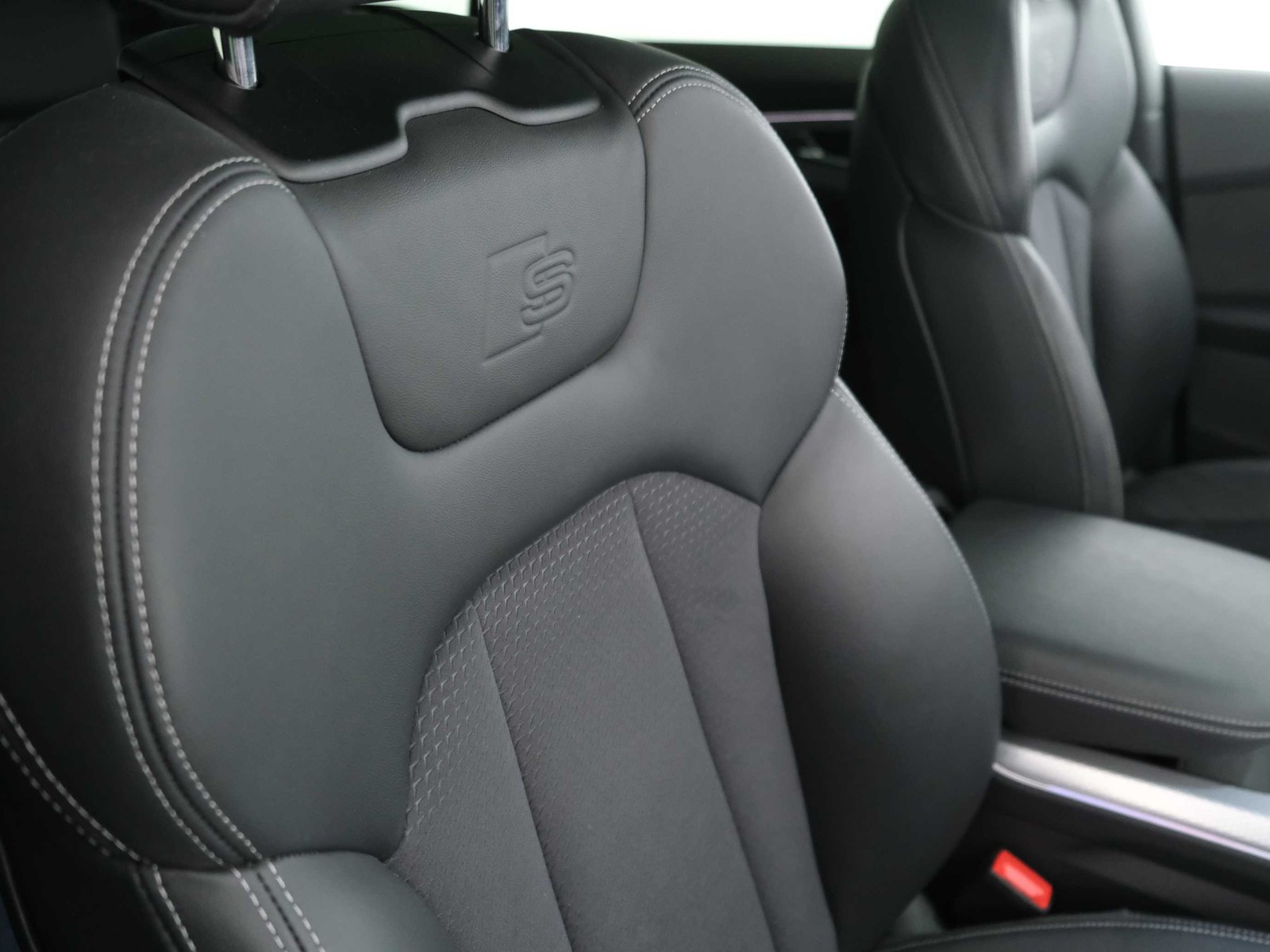 33 - Audi Q8 3.0 v6 tdi mhev 286cv s line edition quattro