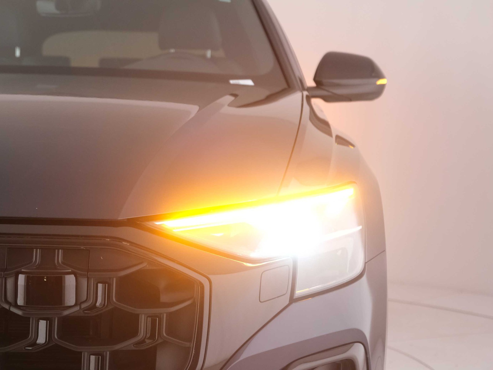 6 - Audi Q8 3.0 v6 tdi mhev 286cv s line edition quattro