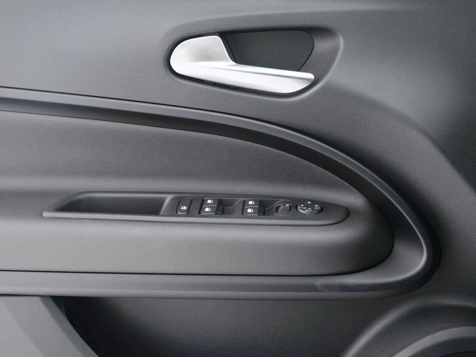 16 - Alfa Romeo Junior 1.2 hybrid 145cv ibrida edct6