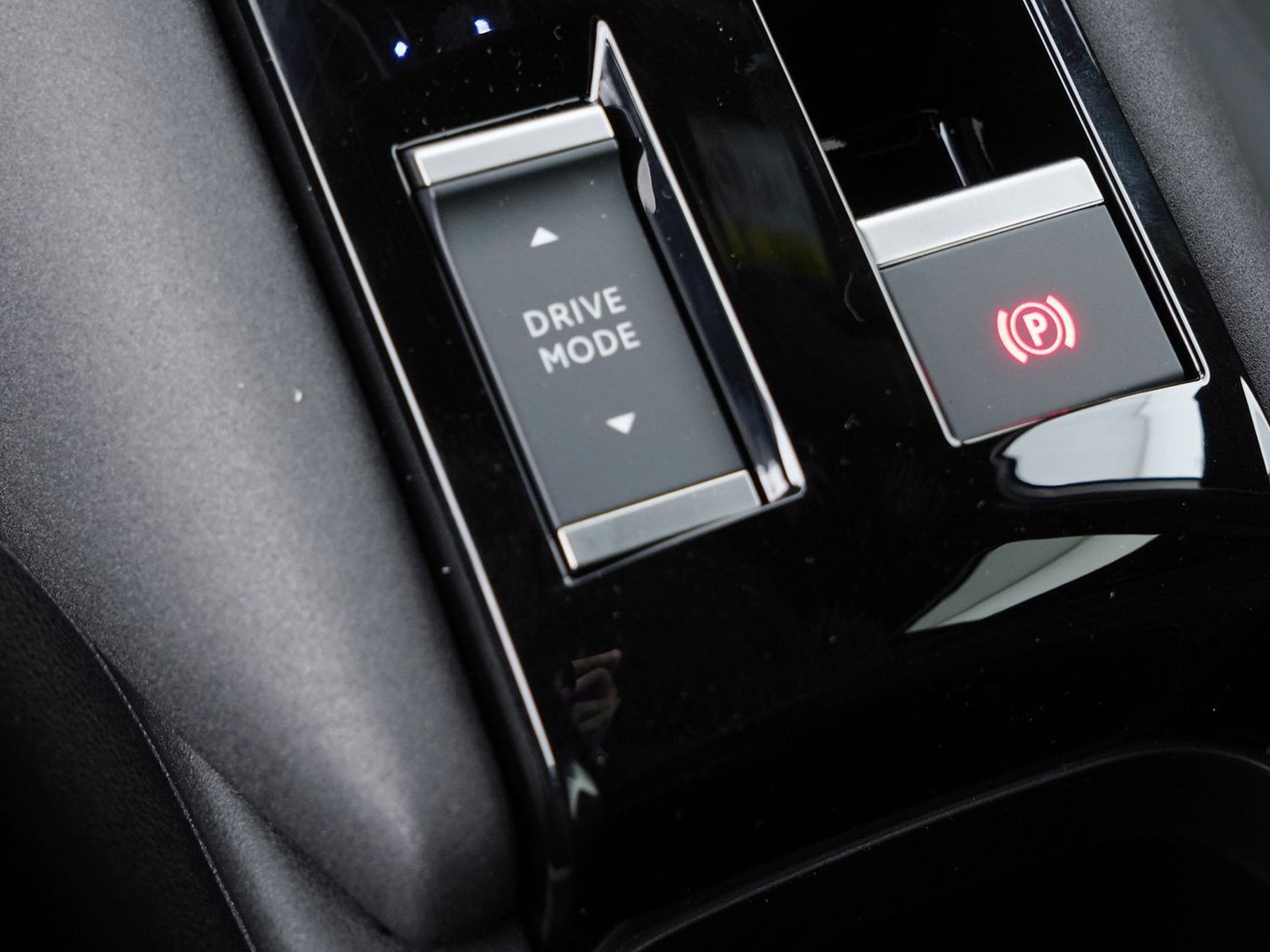 22 - Alfa Romeo Junior 1.2 hybrid 145cv ibrida edct6