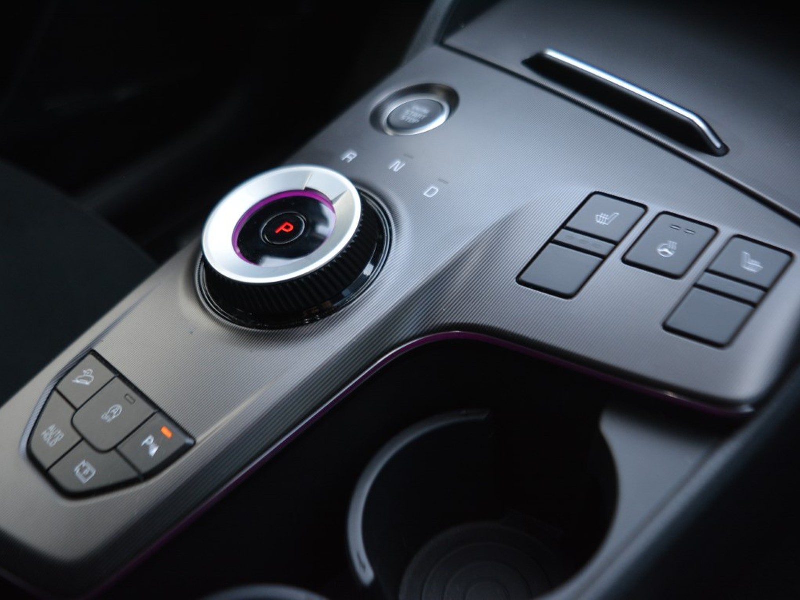 12 - Kia Sportage 1.6 crdi mhev gt-line sunroof pack dct7