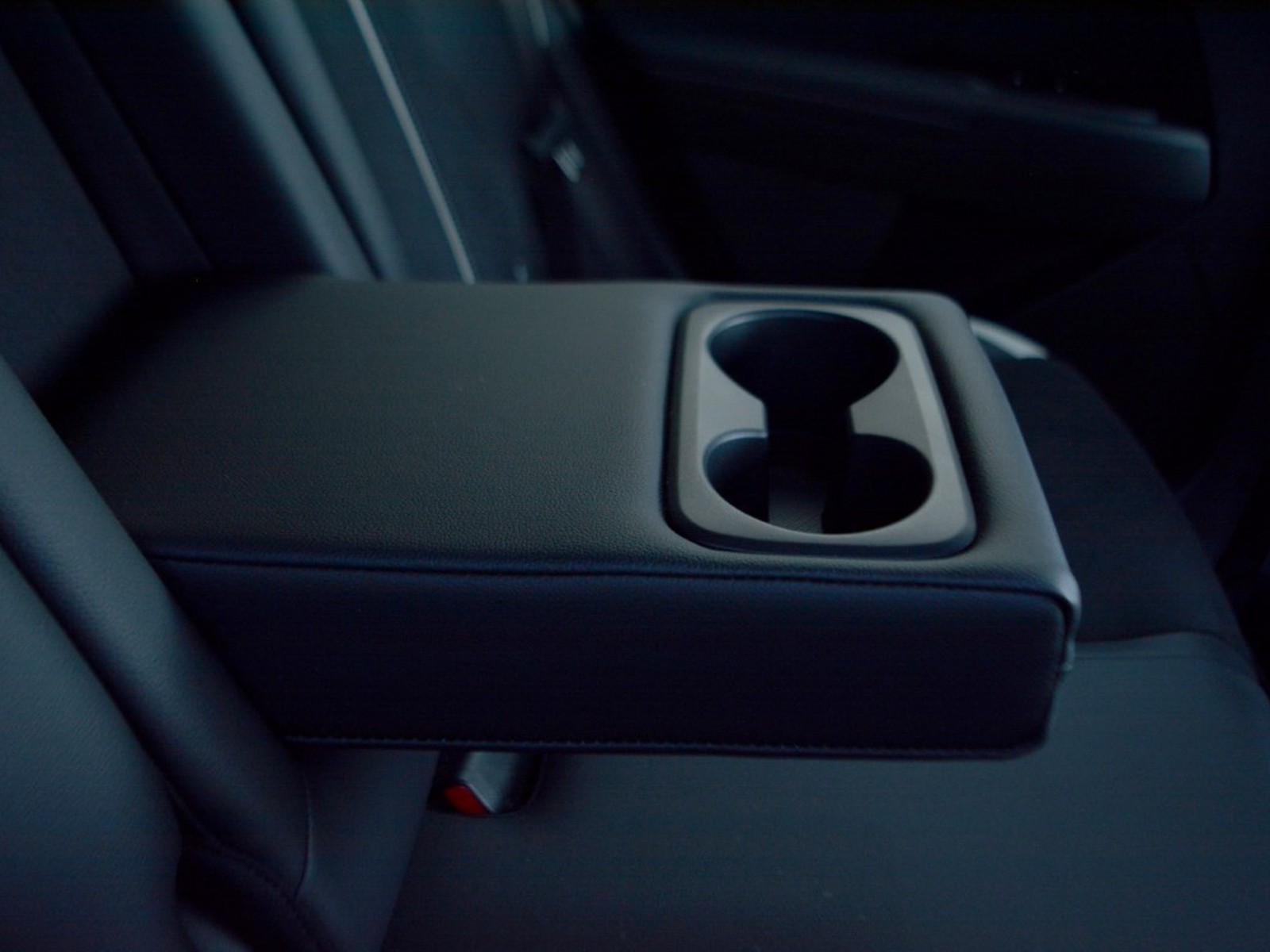 6 - Kia Sportage 1.6 crdi mhev gt-line sunroof pack dct7