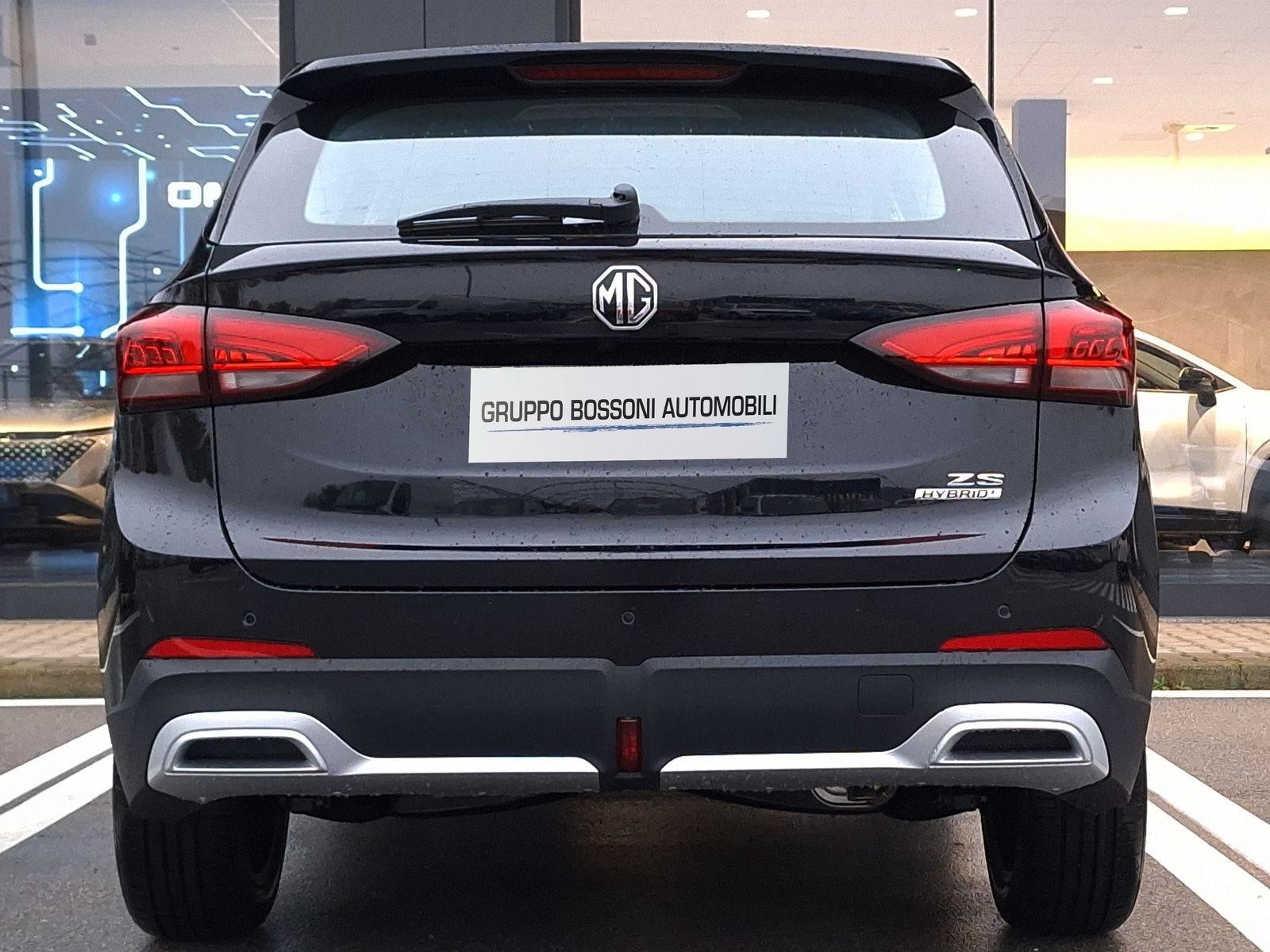 5 - Mg ZS 1.5 hybrid+ comfort auto