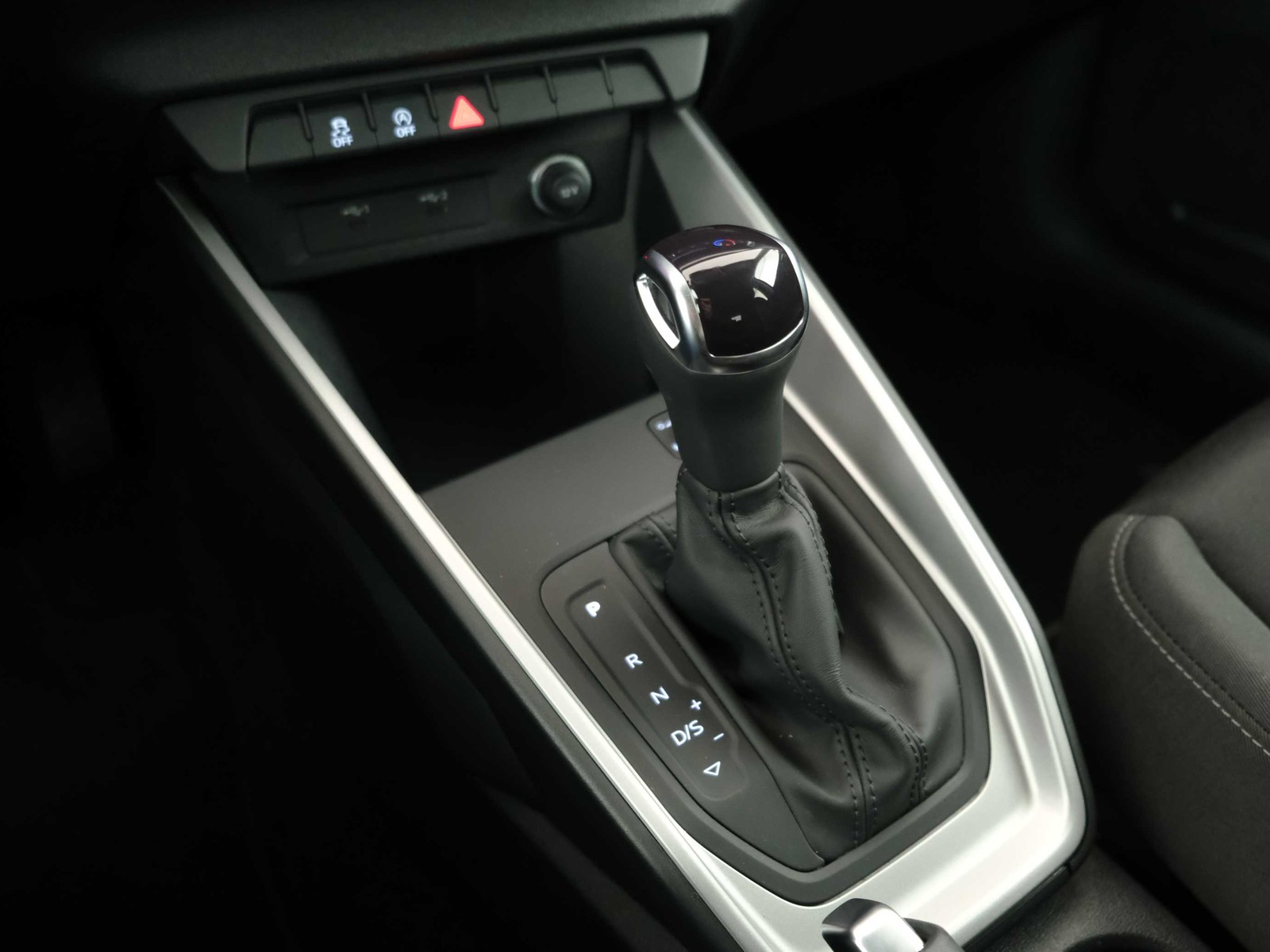 5 - Audi A1 sportback 25 1.0 tfsi admired advanced s tronic my20