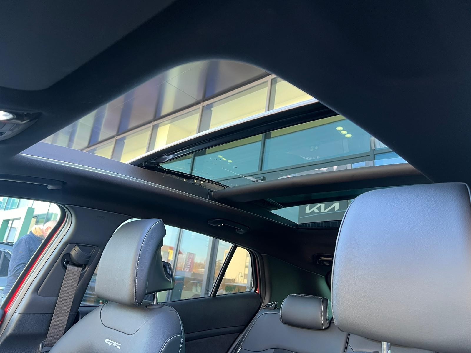 17 - Kia Sportage 1.6 t-gdi hev 210cv gt-line plus at6