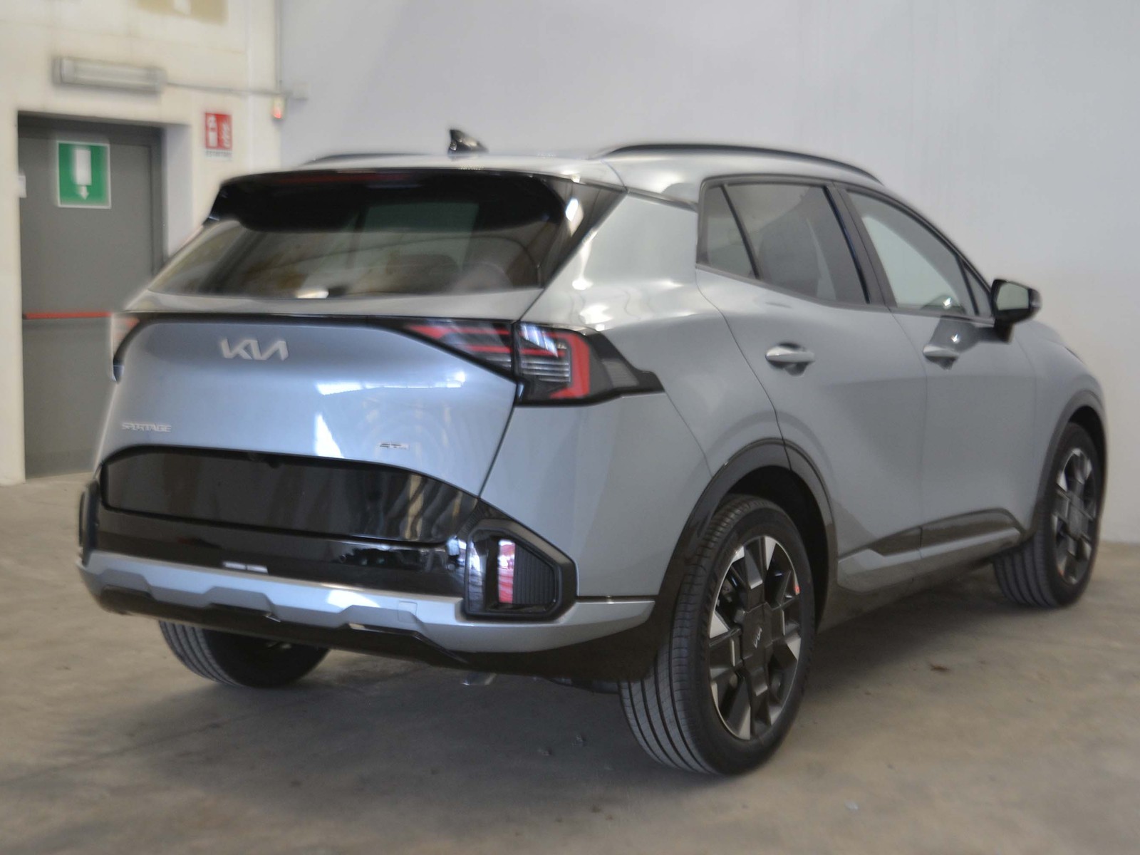 3 - Kia Sportage 1.6 t-gdi hev gt-line 2wd at6