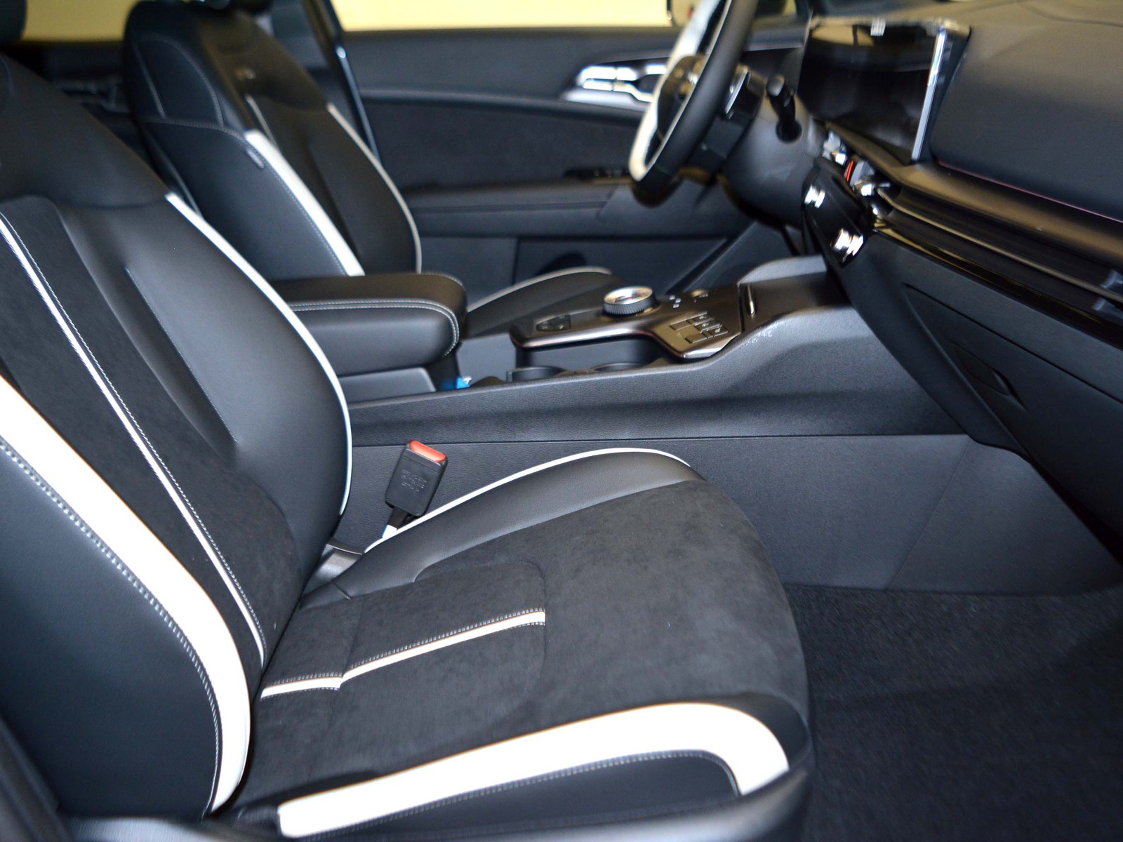 5 - Kia Sportage 1.6 t-gdi hev gt-line 2wd at6