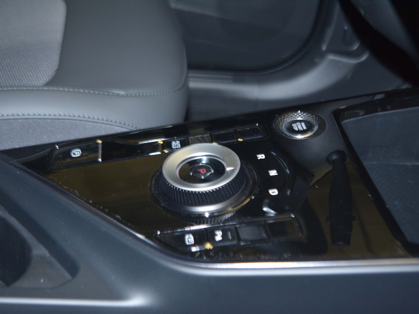 12 - Kia Niro 1.6 gdi hybrid 129cv style dct6