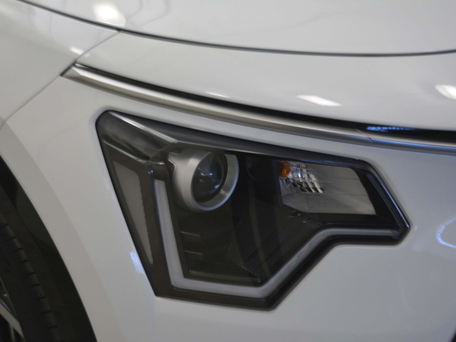 22 - Kia Niro 1.6 gdi hybrid 129cv style dct6