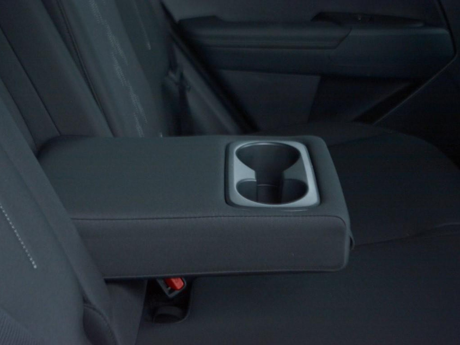 6 - Kia Sportage 1.6 t-gdi hev style 2wd at6