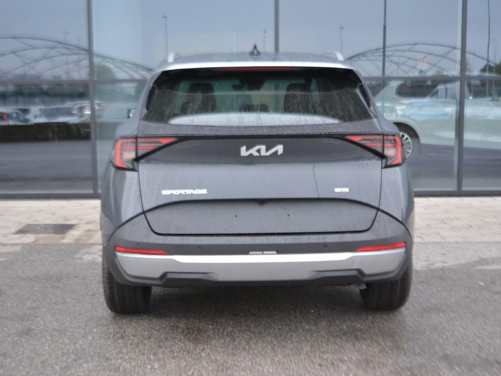 4 - Kia Sportage 1.6 t-gdi hev style 2wd at6