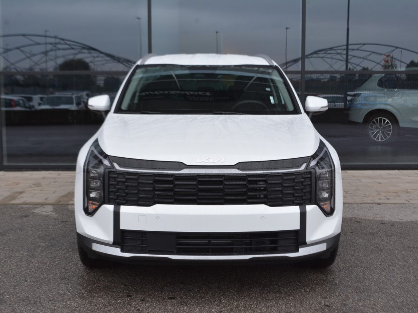 2 - Kia Sportage 1.6 t-gdi hev style 2wd at6