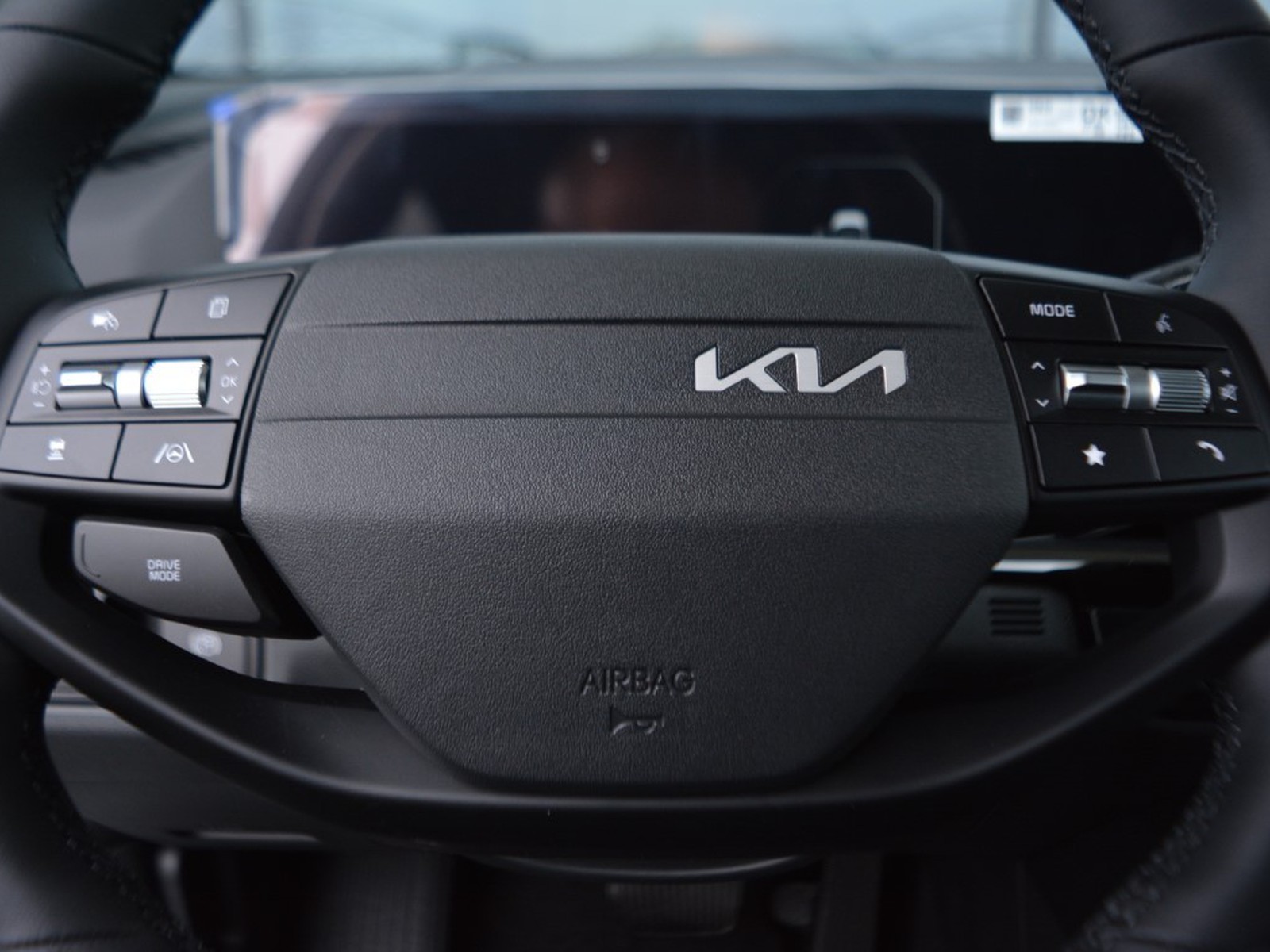 16 - Kia Sportage 1.6 t-gdi hev style 2wd at6