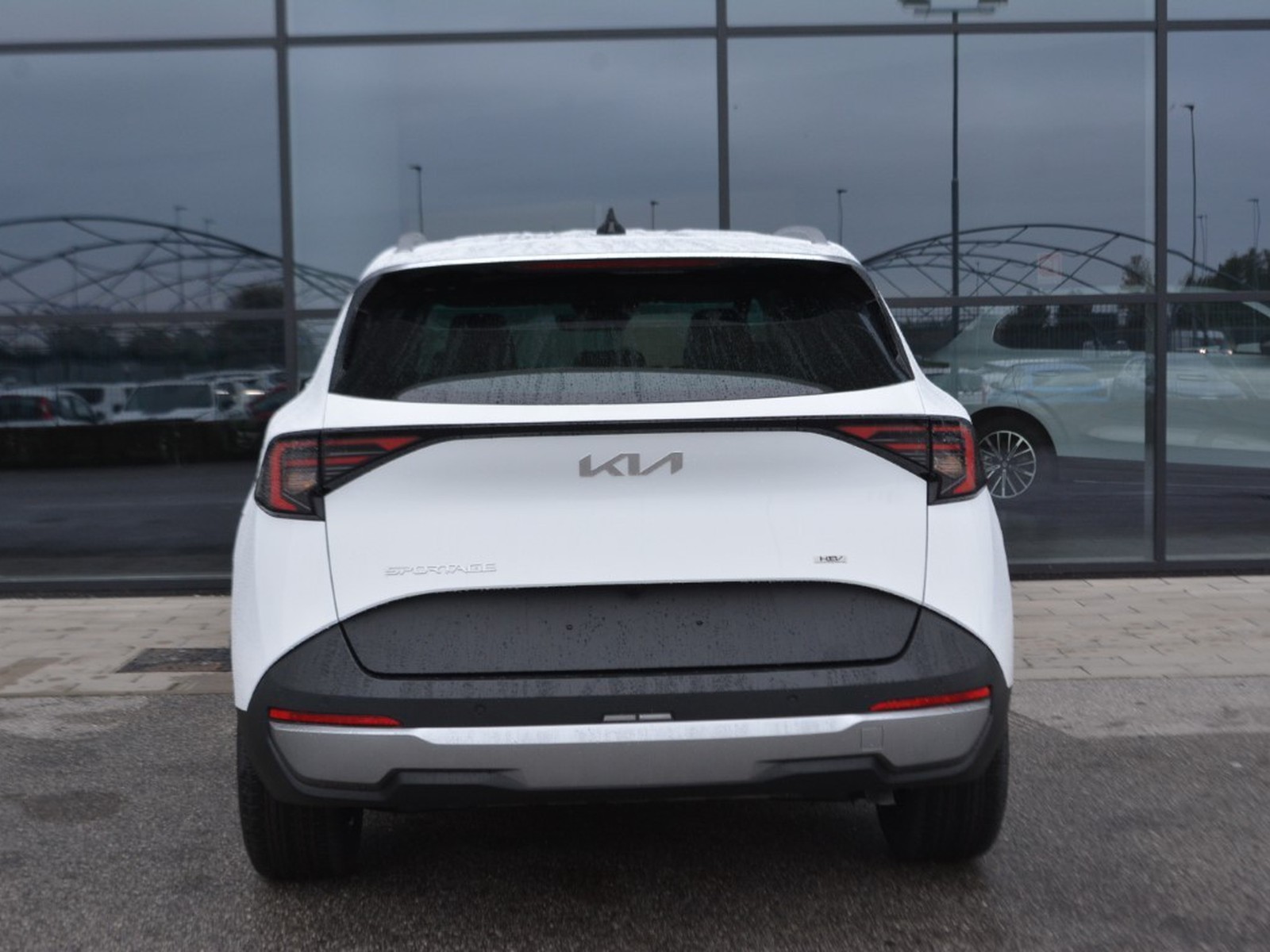 4 - Kia Sportage 1.6 t-gdi hev style 2wd at6