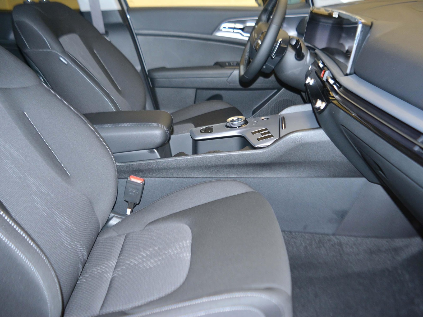 5 - Kia Sportage 1.6 t-gdi hev style 2wd at6