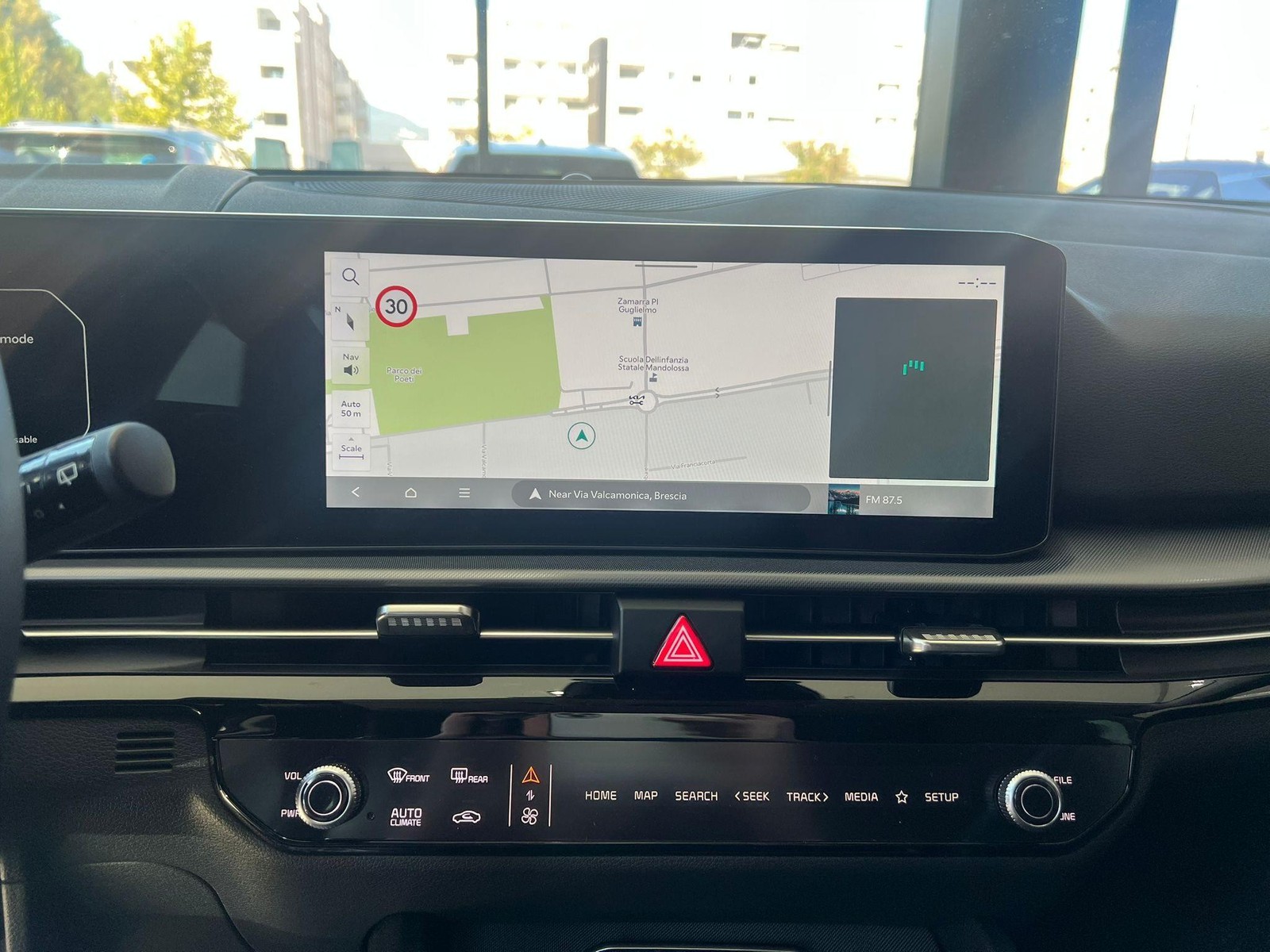 11 - Kia Sportage 1.6 t-gdi hev style 2wd at6