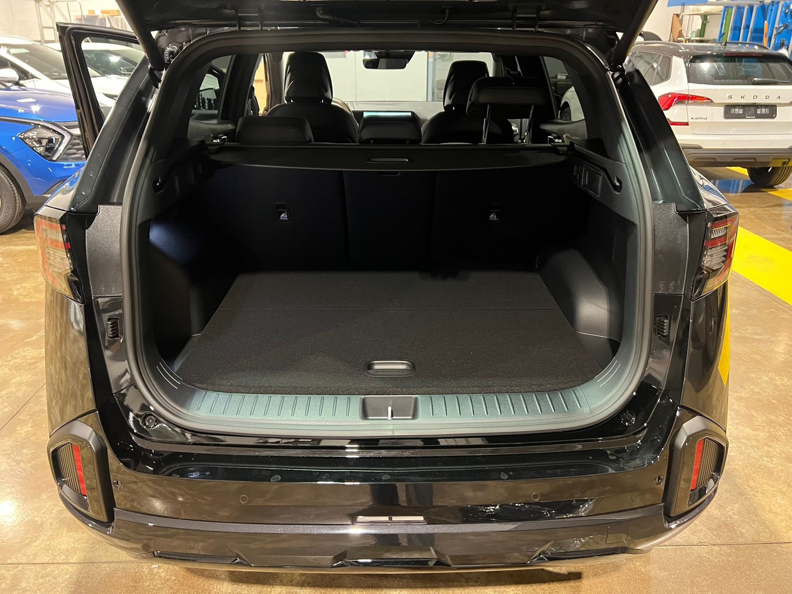 18 - Kia Sportage 1.6 t-gdi hev gt-line plus 2wd at6