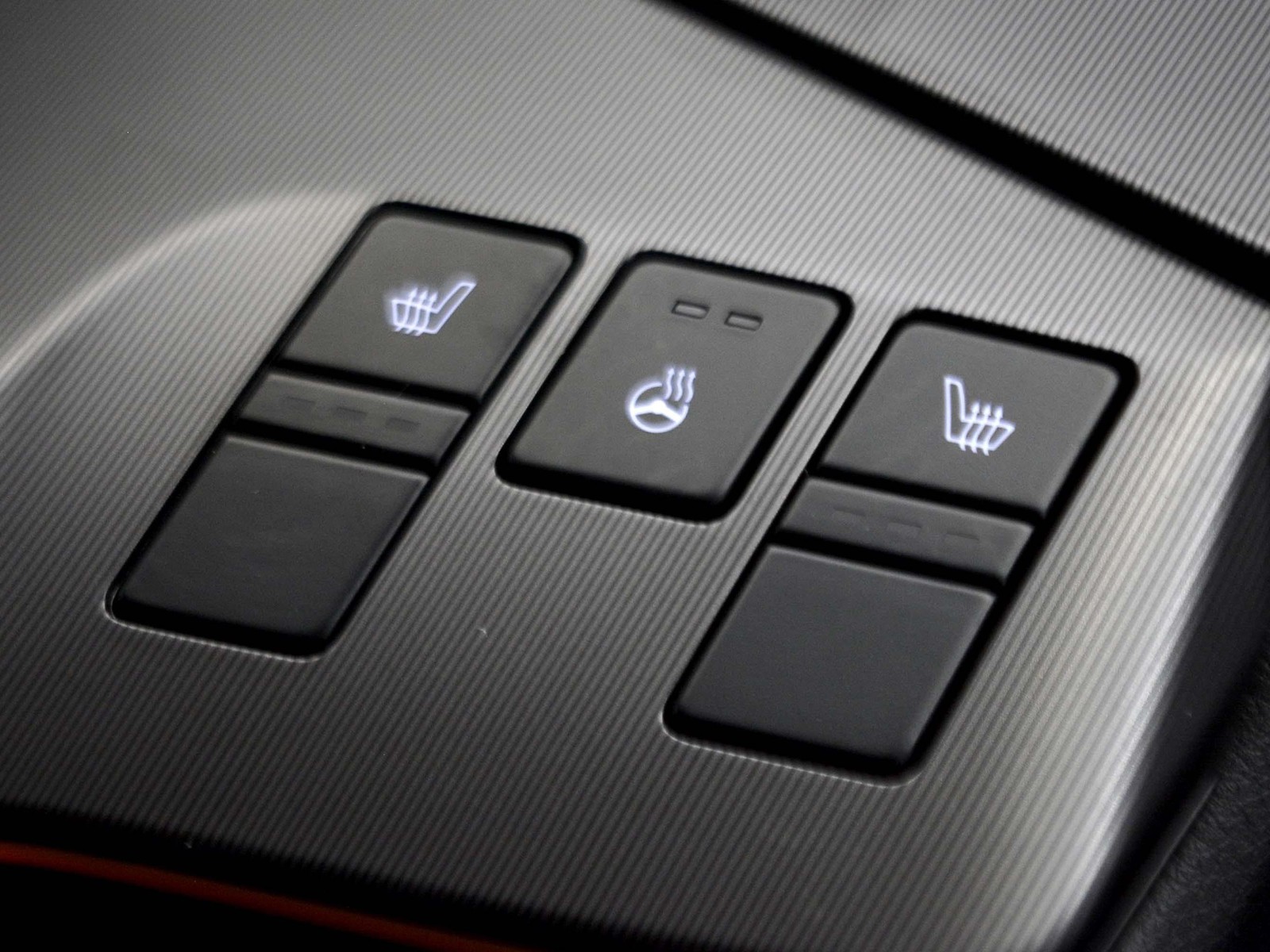 18 - Kia Sportage 1.6 t-gdi hev gt-line 2wd at6