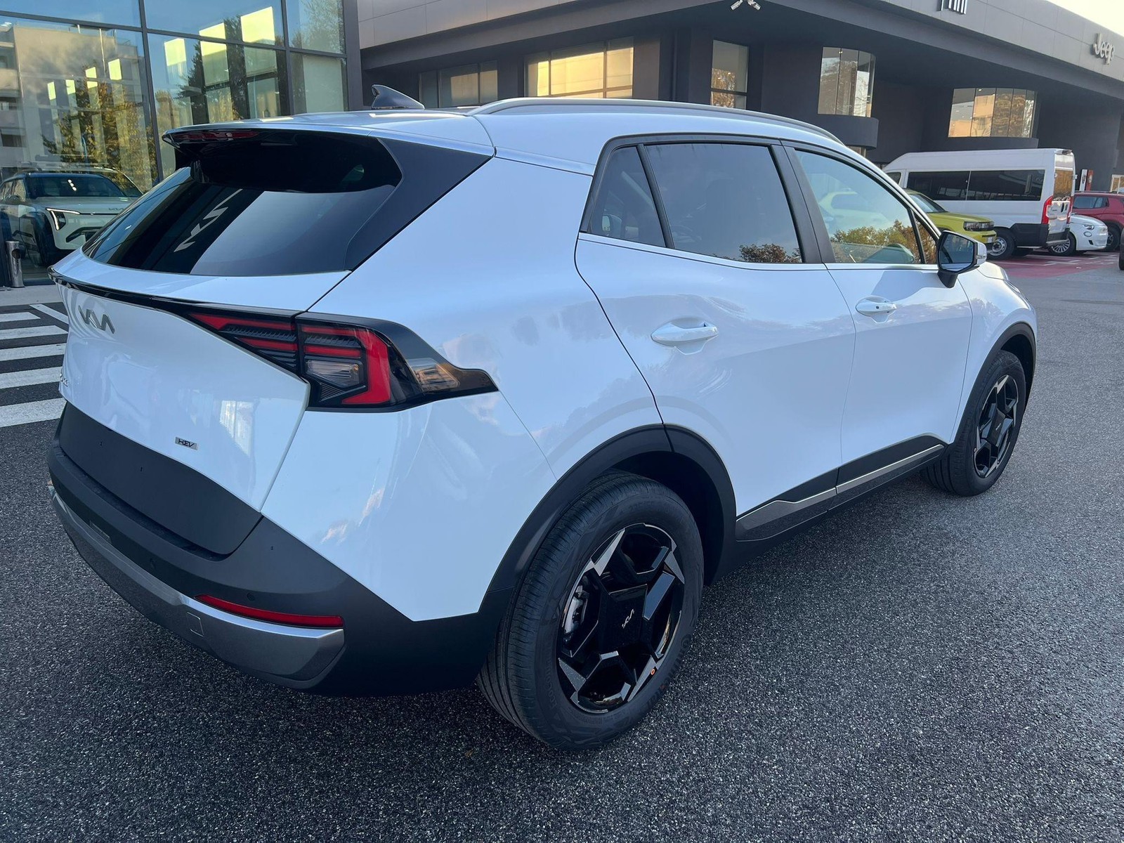 6 - Kia Sportage 1.6 t-gdi hev style 2wd at6