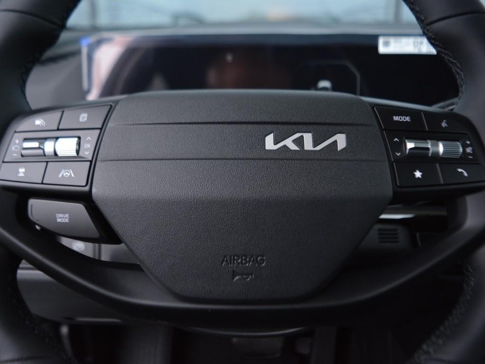 16 - Kia Sportage 1.6 t-gdi hev style 2wd at6