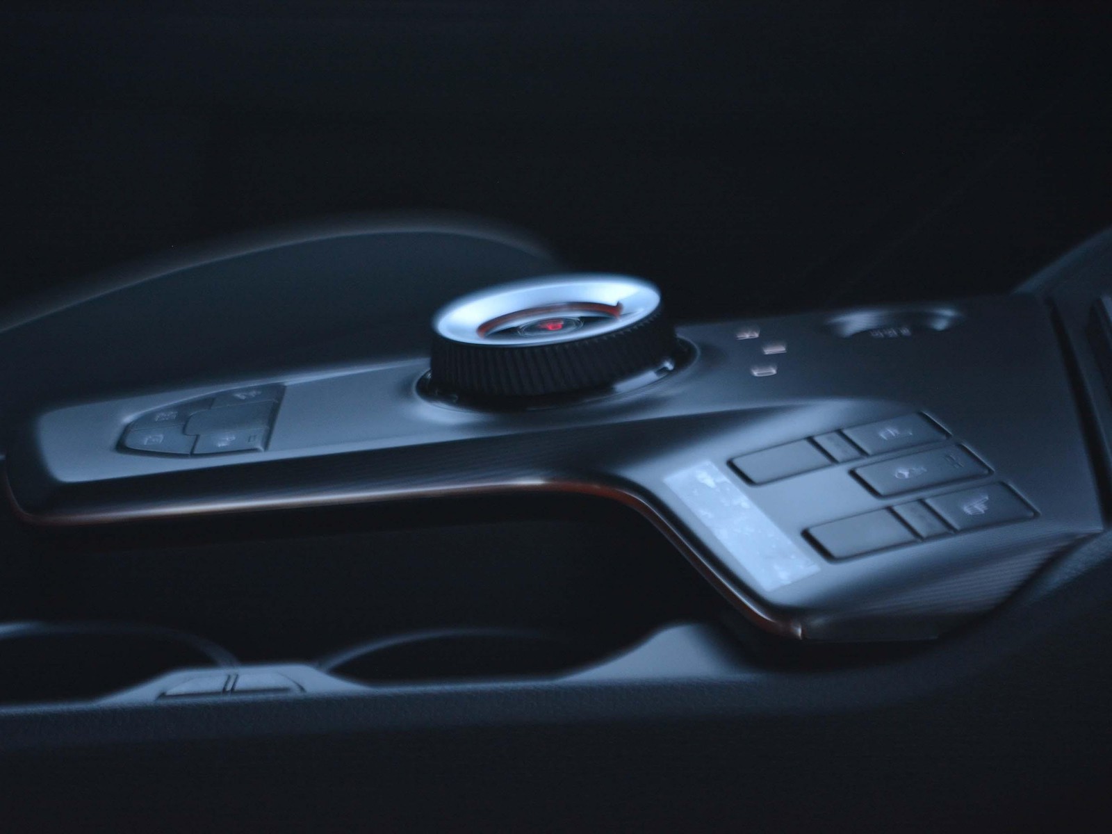 12 - Kia Sportage 1.6 t-gdi hev gt-line 2wd at6