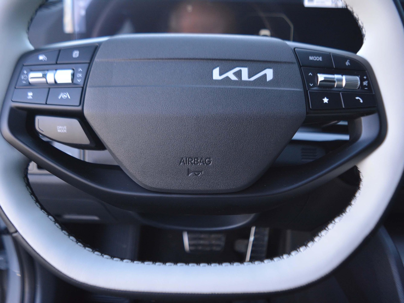 16 - Kia Sportage 1.6 t-gdi hev gt-line 2wd at6