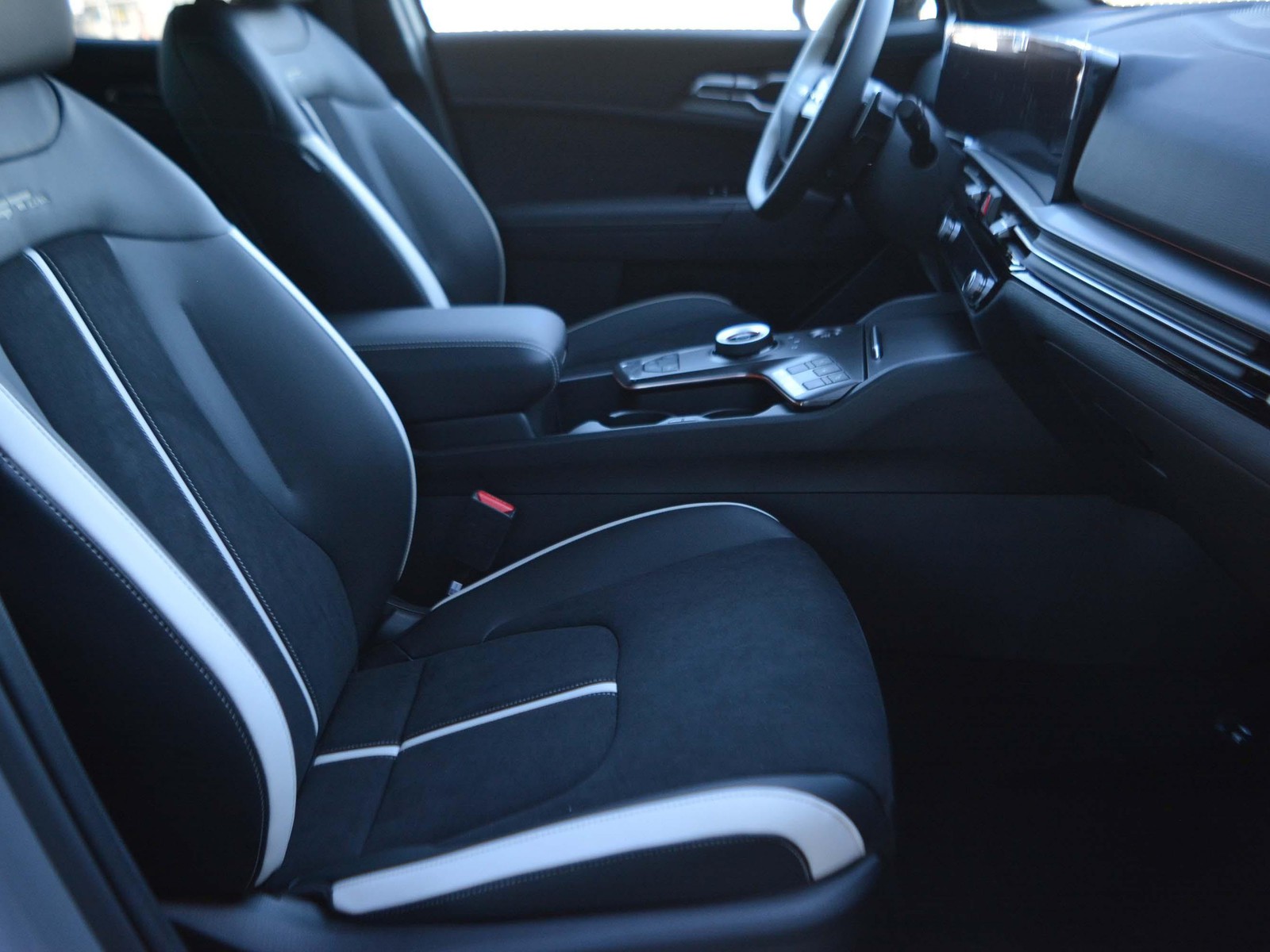 5 - Kia Sportage 1.6 t-gdi hev gt-line 2wd at6