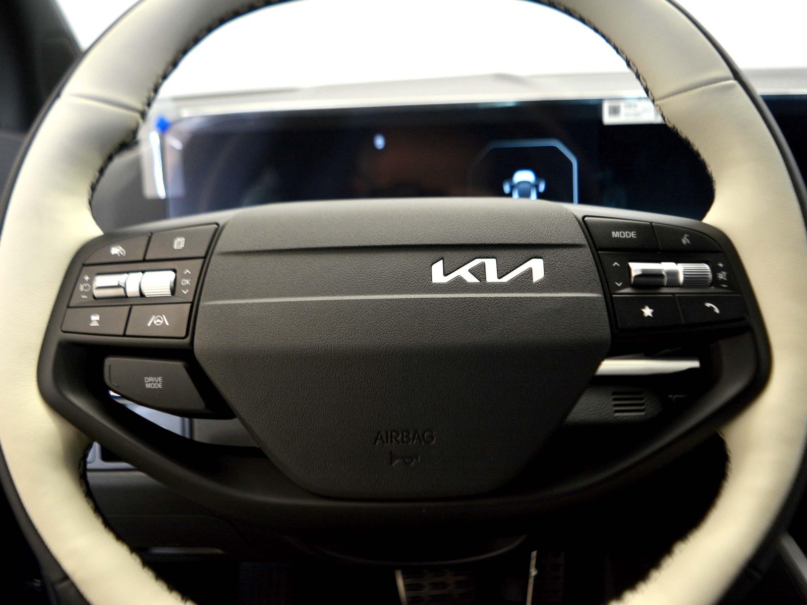 16 - Kia Sportage 1.6 t-gdi hev gt-line 2wd at6