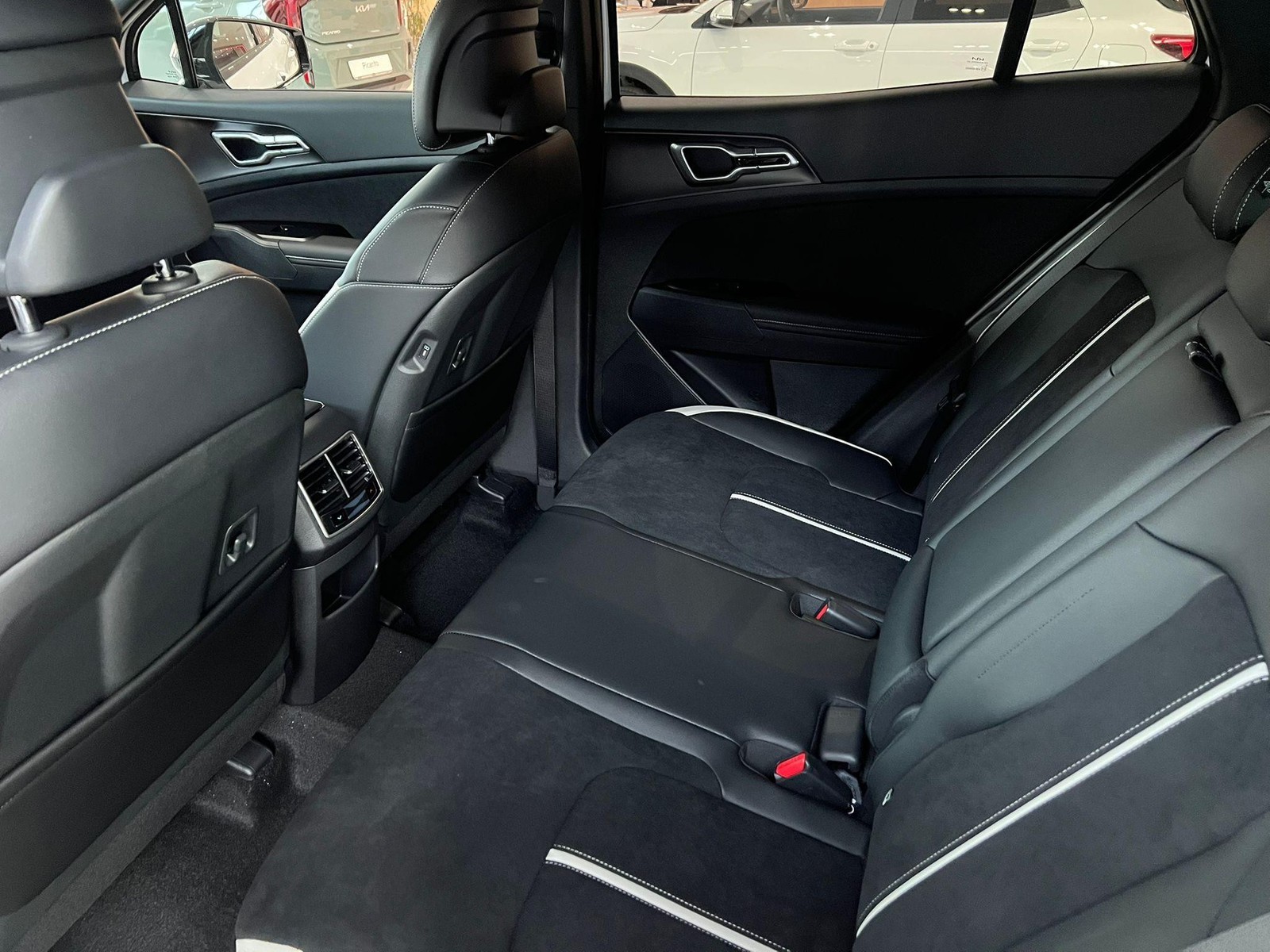 8 - Kia Sportage 1.6 t-gdi hev gt-line sunroof pack 2wd at6