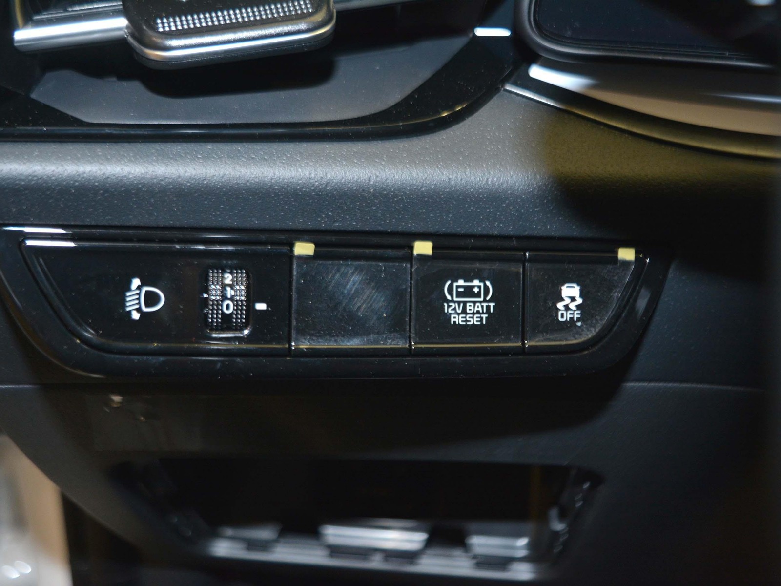 20 - Kia Niro 1.6 gdi hybrid 129cv style dct6