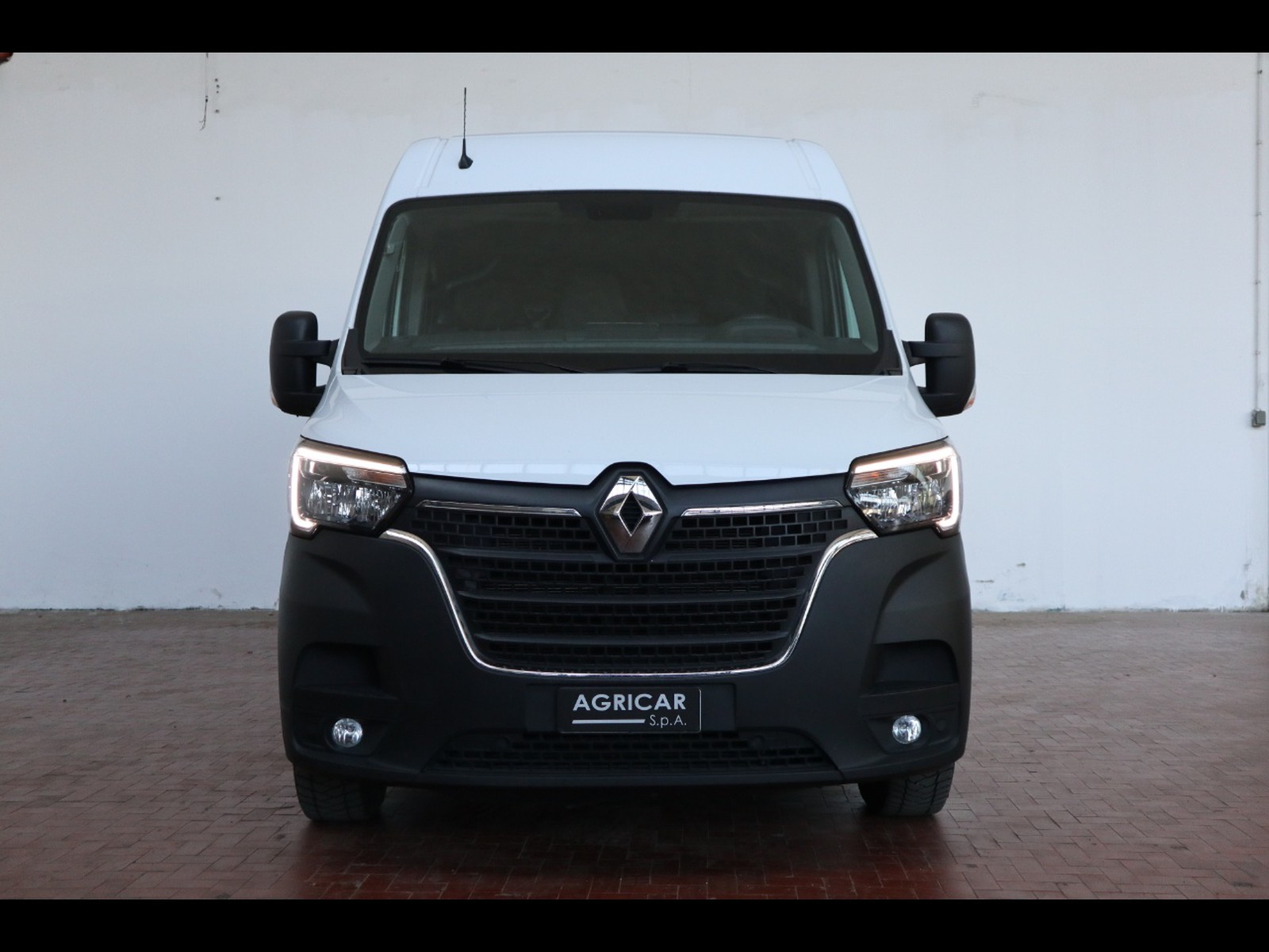 2 - Renault Master t35 2.3 energy dci 150cv l3h2 ice plus
