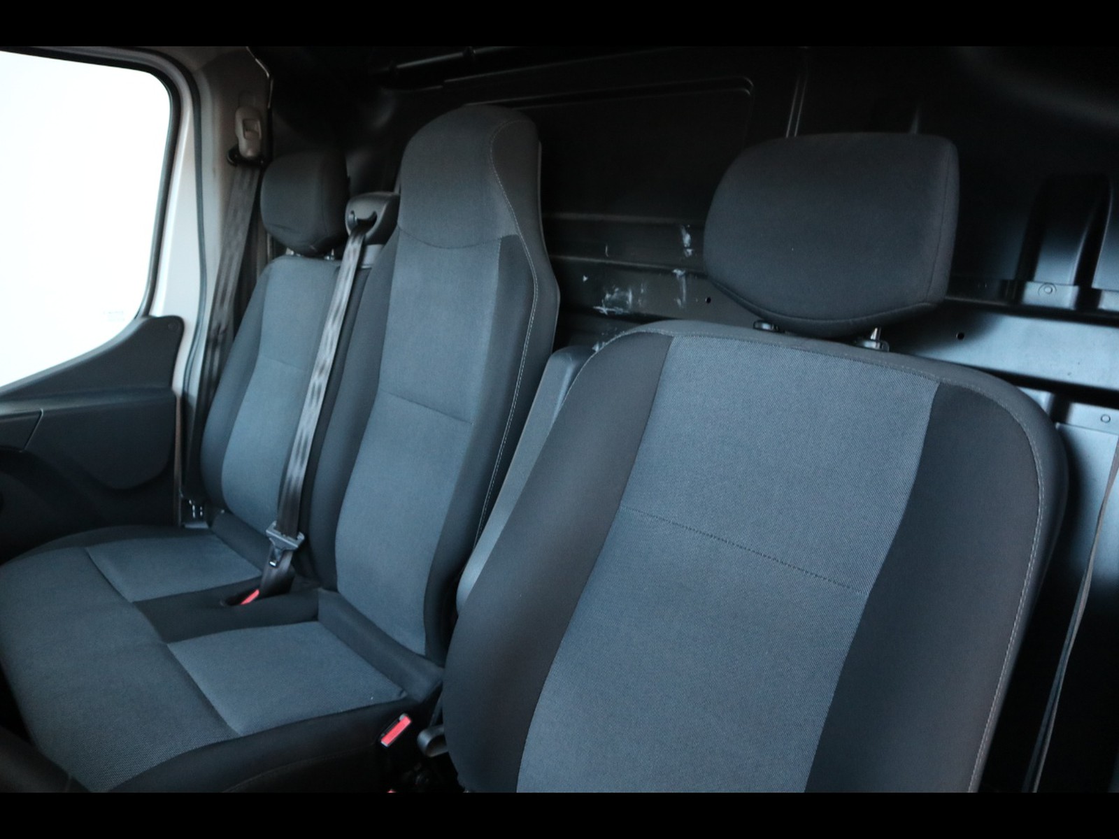 6 - Renault Master t35 2.3 energy dci 150cv l3h2 ice plus