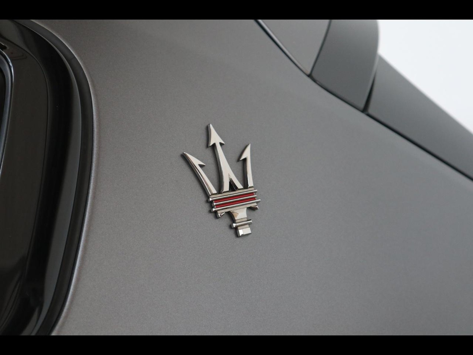 20 - Maserati Grecale 3.0 v6 v6 530cv trofeo awd