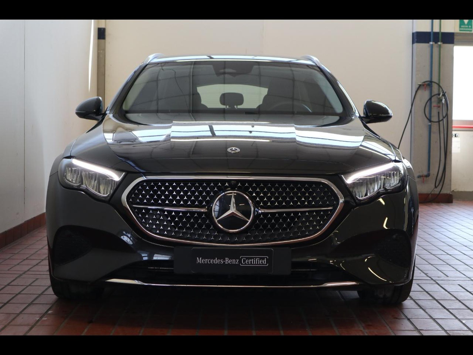 2 - Mercedes Classe E station wagon 220 d advanced 9g-tronic