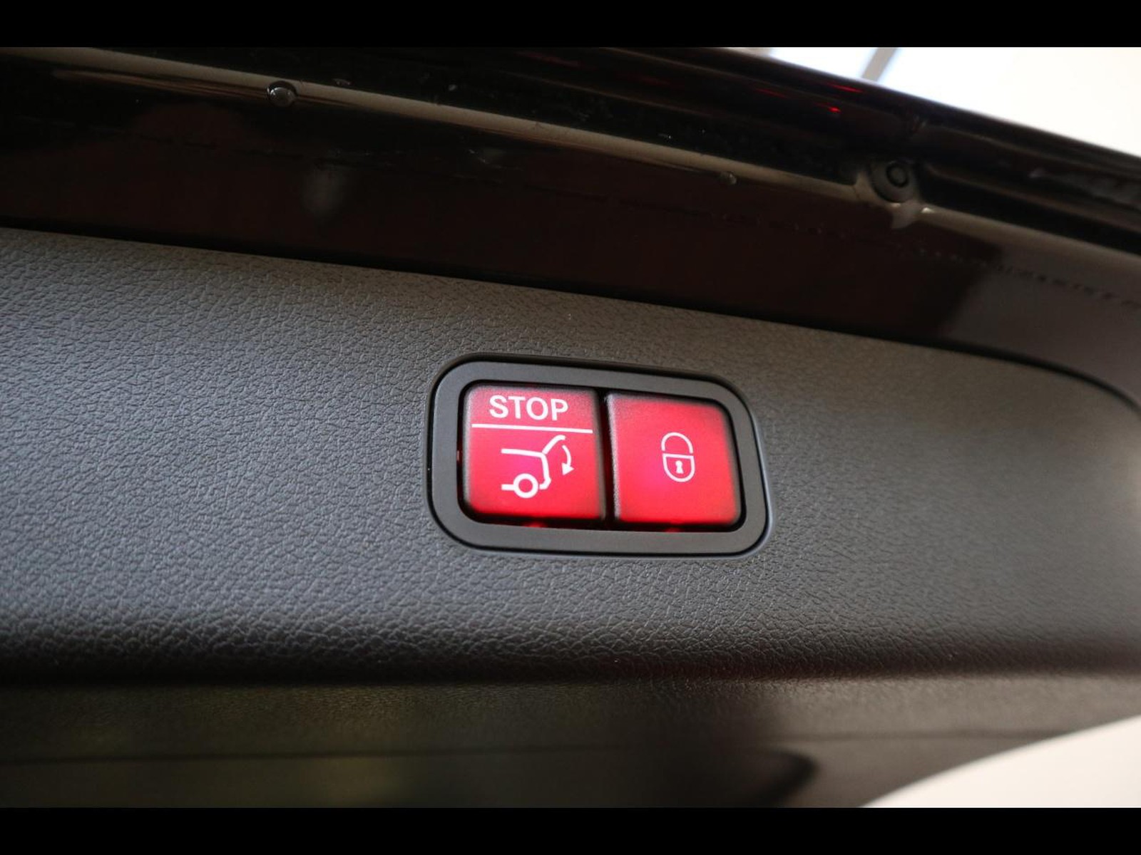 17 - Mercedes Classe E station wagon 220 d advanced 9g-tronic