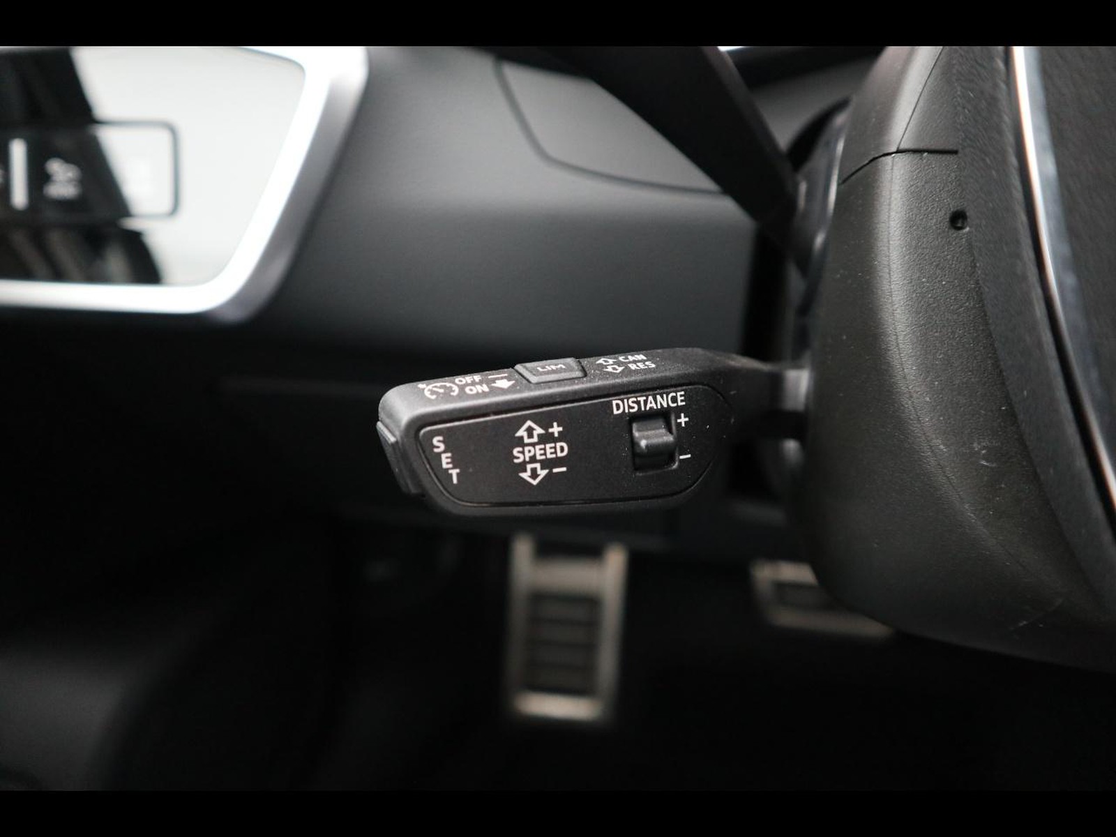 17 - Audi RS6 avant 4.0 v8 mhev quattro tiptronic