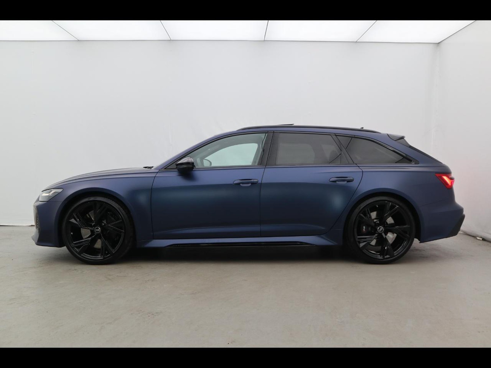 3 - Audi RS6 avant 4.0 v8 mhev quattro tiptronic