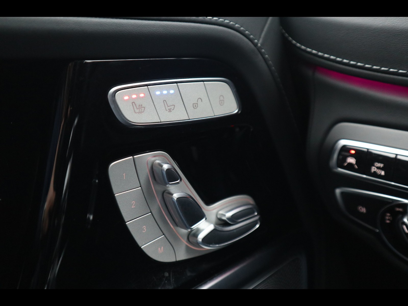 16 - Mercedes Classe G 400 d 330cv amg line 9g-tronic