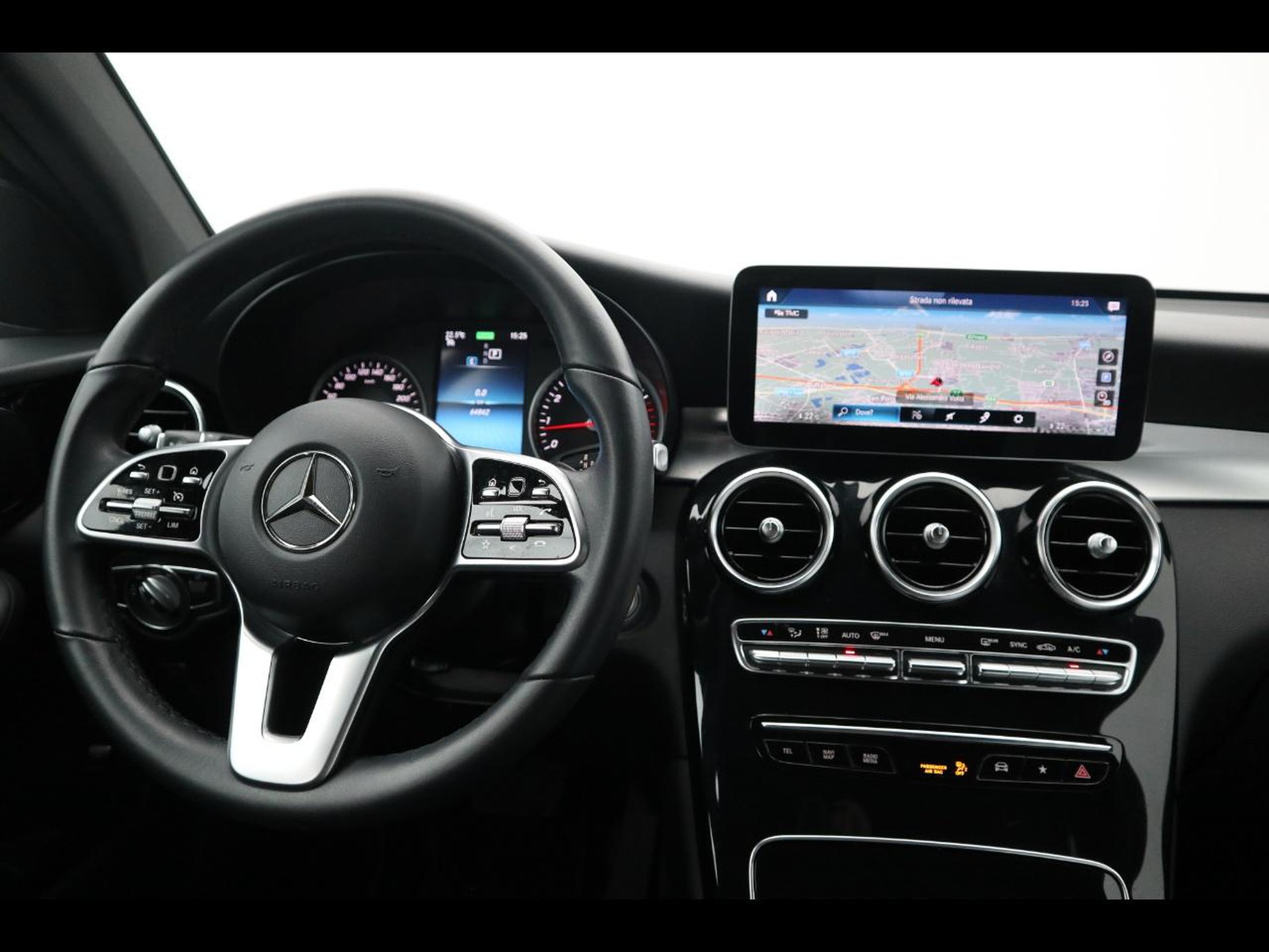 12 - Mercedes GLC coupe 200 mild hybrid (eq-boost) sport 4matic 9g-tronic plus