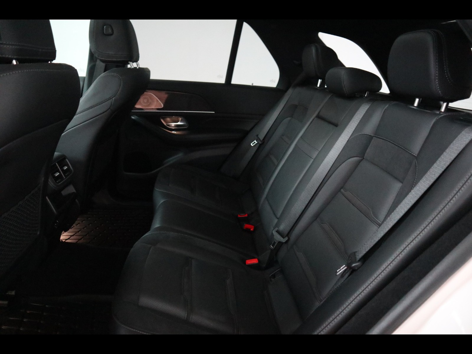 8 - AMG GLE suv 53 mild hybrid (eq-boost) amg 4matic+ 9g-tronic plus