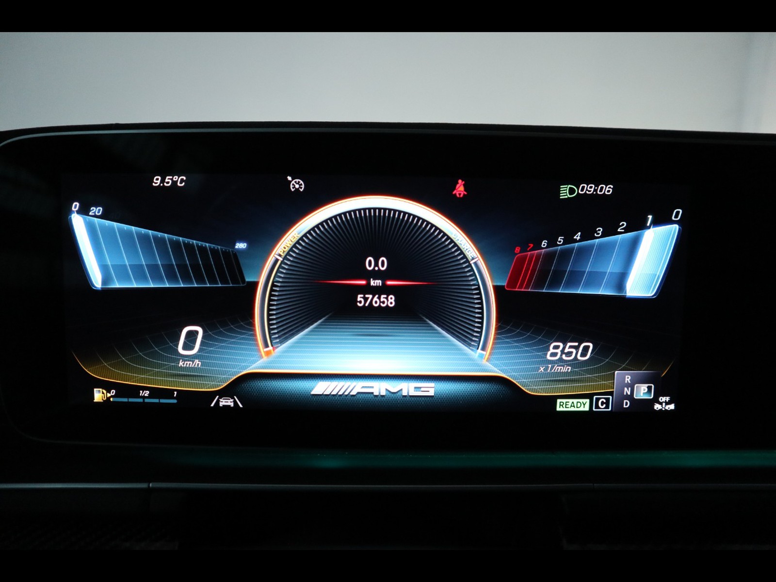 9 - AMG GLE suv 53 mild hybrid (eq-boost) amg 4matic+ 9g-tronic plus