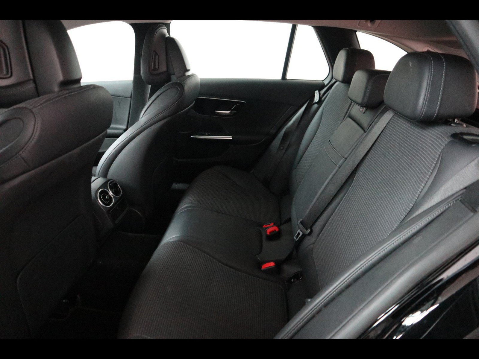 8 - Mercedes Classe C station wagon 200 d mild hybrid advanced 9g-tronic